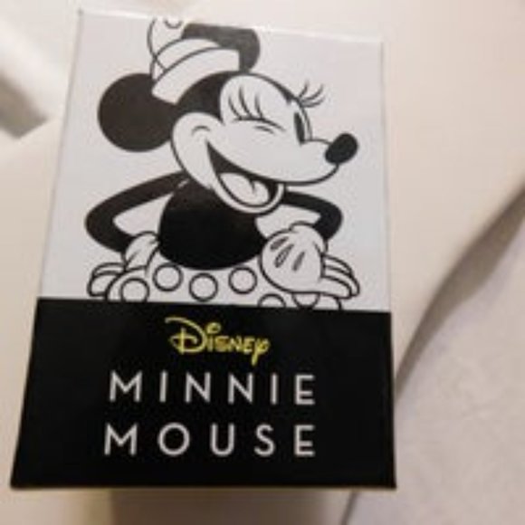 Minnie Mouse Watch - Picture 7 of 7